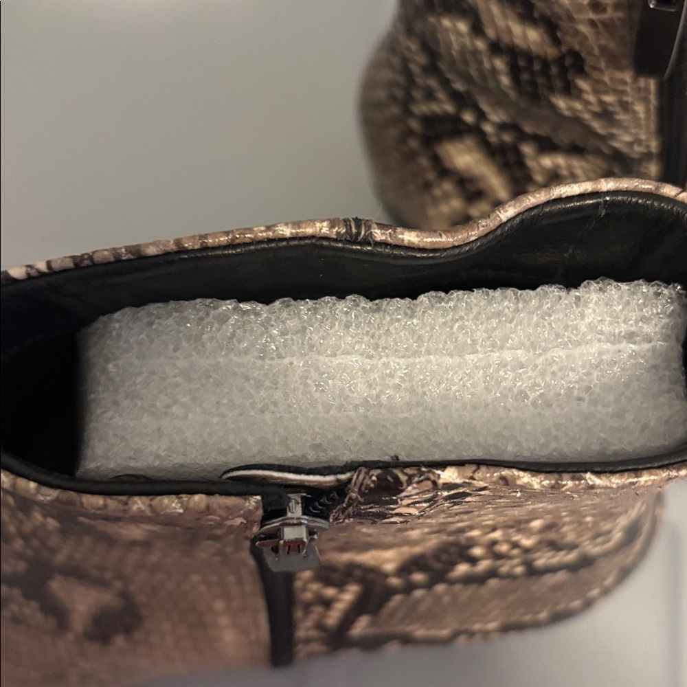 Ecco Python Snakeskin Leather Ankle Boots Gray & … - image 5